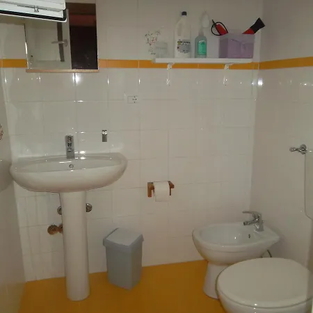 Holiday home ;chaletsemi Di Crescita 295s Calice Ligure