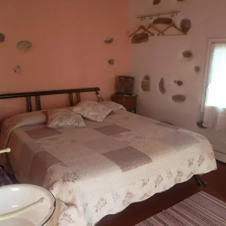 בית נופש ;chaletsemi Di Crescita 295s Calice Ligure