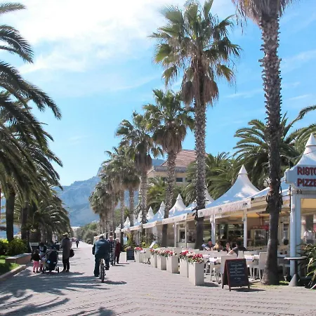 ;chaletsemi Di Crescita 295s Calice Ligure